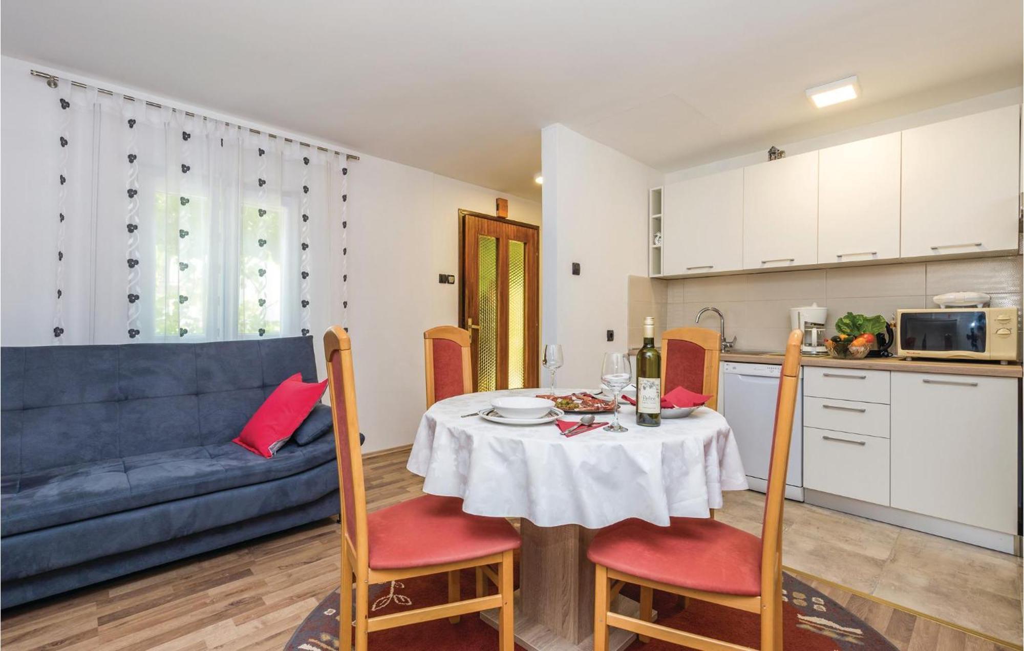 Pet Friendly Home In Rijeka With Wifi Экстерьер фото