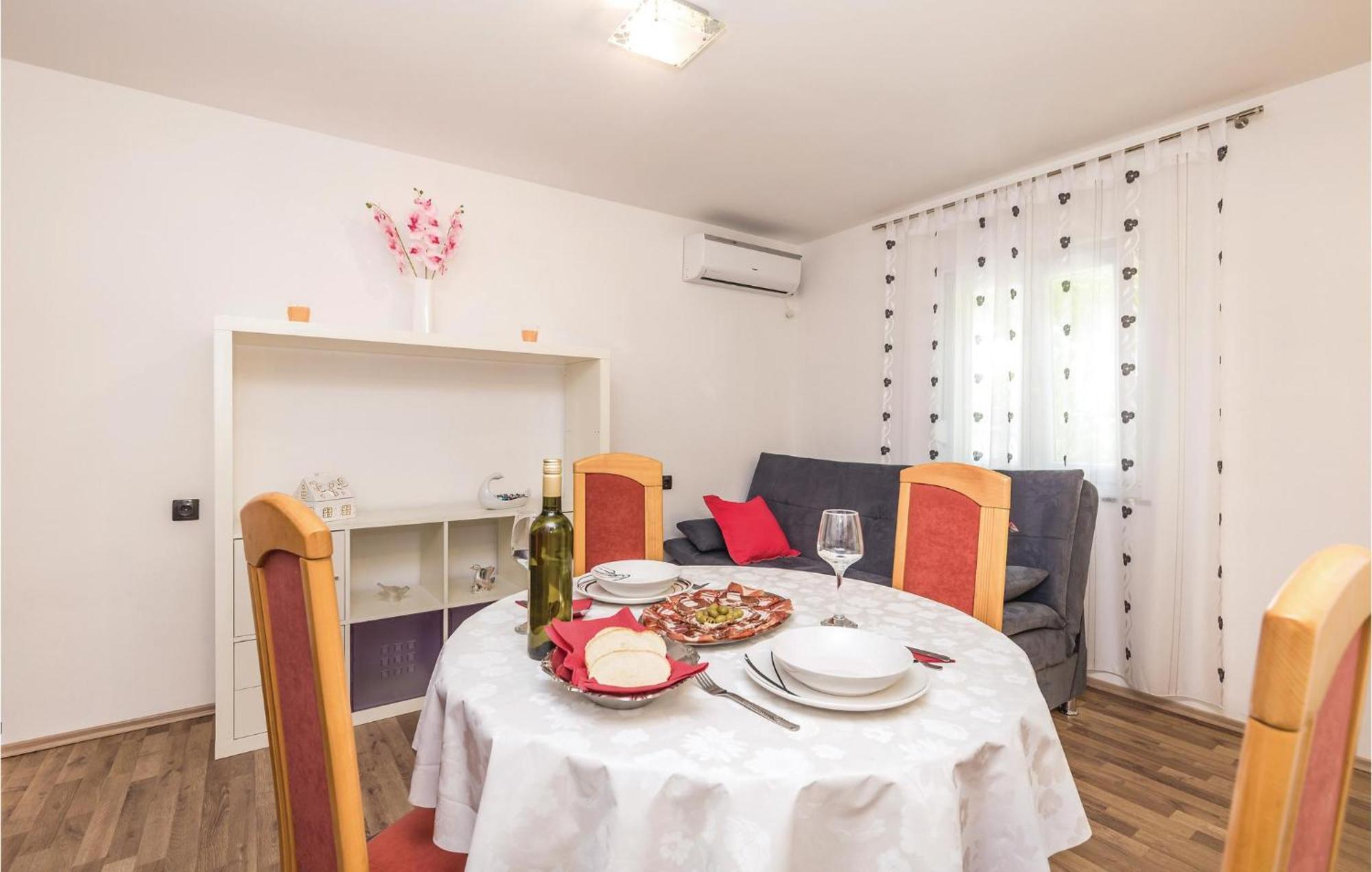 Pet Friendly Home In Rijeka With Wifi Экстерьер фото